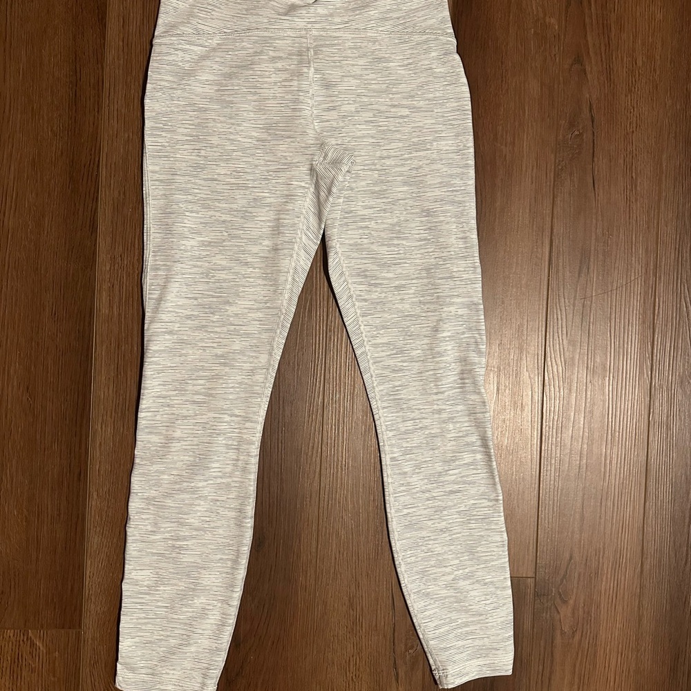 lululemon athletica woman’s Gray Leggings Sz 6